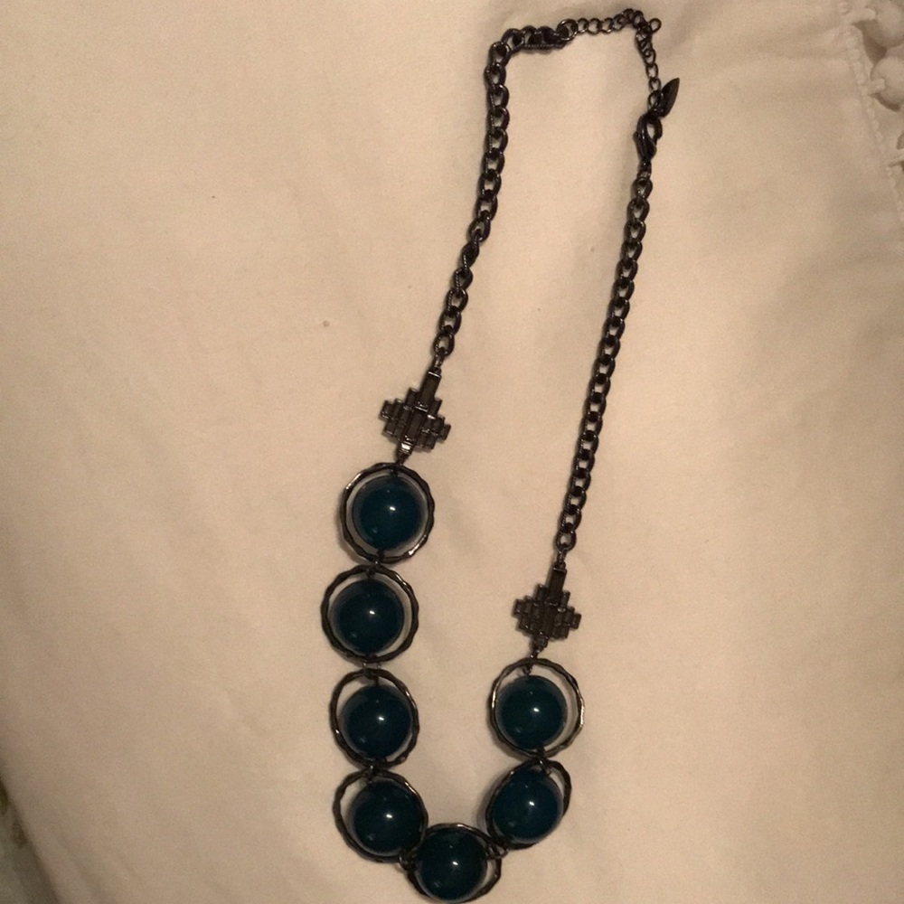 See photo - Picture 2 of 4